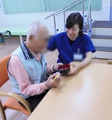 親切な介助の様子