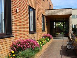 エントランス周りの花壇