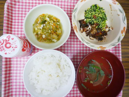 健康的な昼食の食事