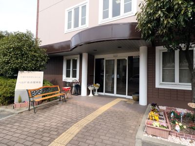 エントランスの外観
