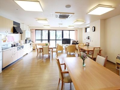 開放的な食堂スペース