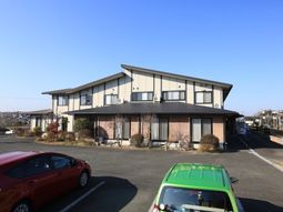 広々した施設の外観