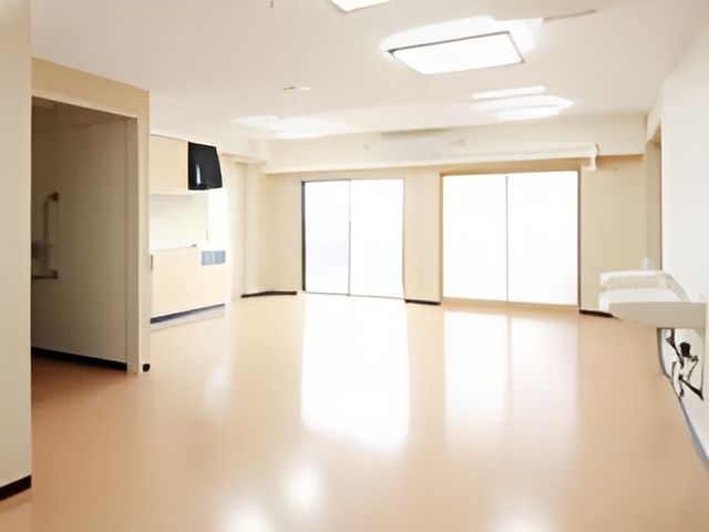 自然光の明るい空間 内観 広々とした空間には、自然光がたっぷりと降り注ぎます。快適に過ごせる工夫がされています。