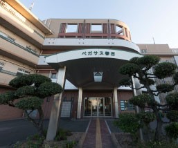 泰玄会 老人保健施設の外観