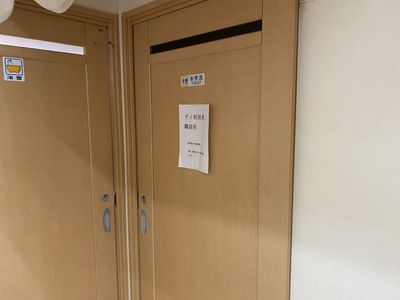 個室の出入口