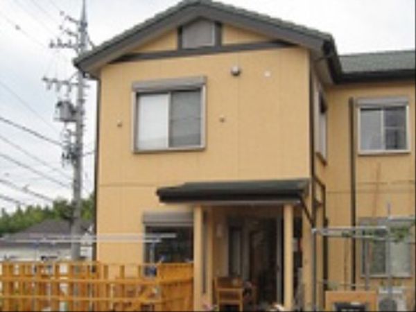 温かみのある建物外観