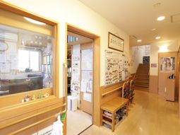 エントランス明るい空間