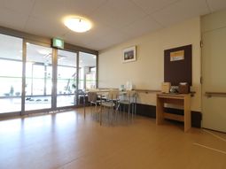 明るい多目的スペース