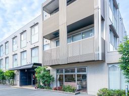 清潔な外観の建物