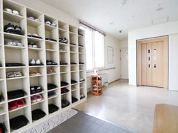 エントランスの靴箱と空間