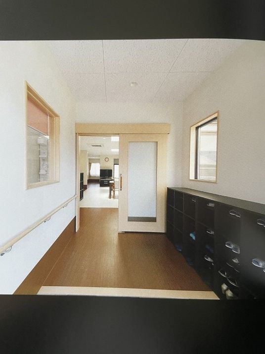 明るい廊下の入口