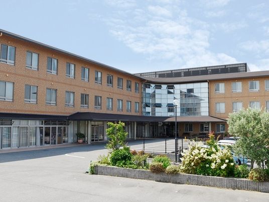 外観の建物正面  
