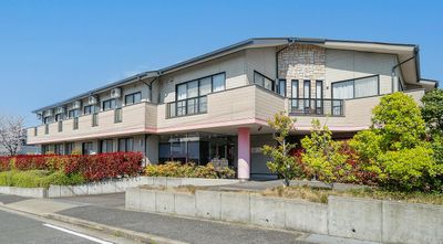 快適な施設のエントランス