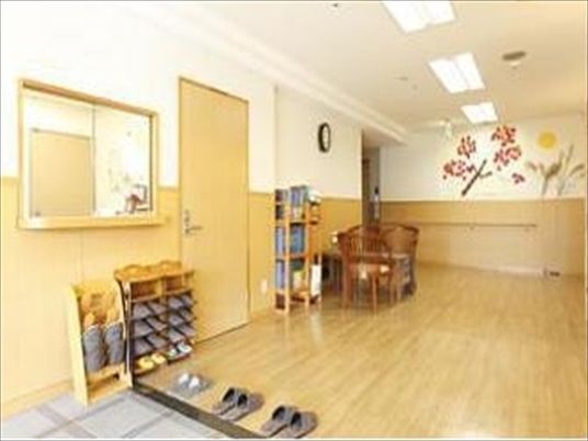 温かい雰囲気のエントランス