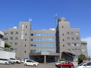 病院外観の建物  