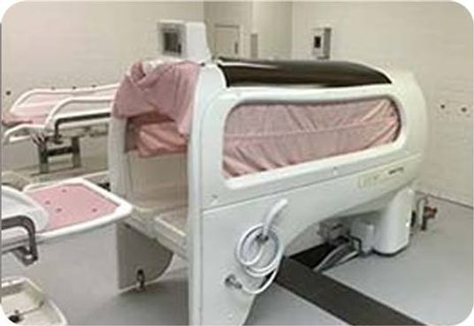 介護用浴室の機器  