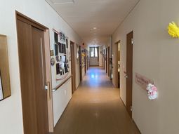 ゆったりとした廊下