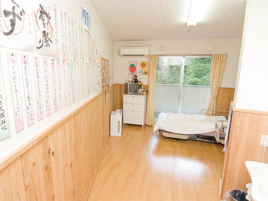明るい居室  