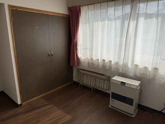 家具付きの居室