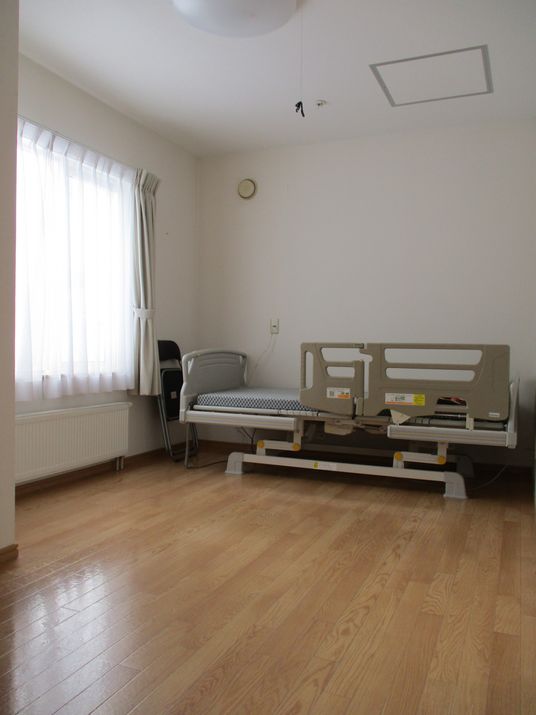 広々とした食堂エリア