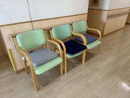 落ち着いた雰囲気の廊下