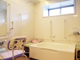 清潔な浴室設備