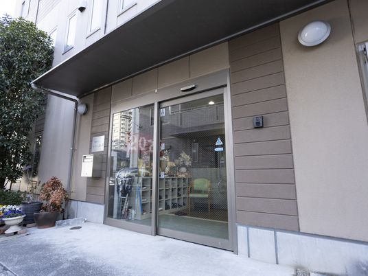 広々としたエントランス