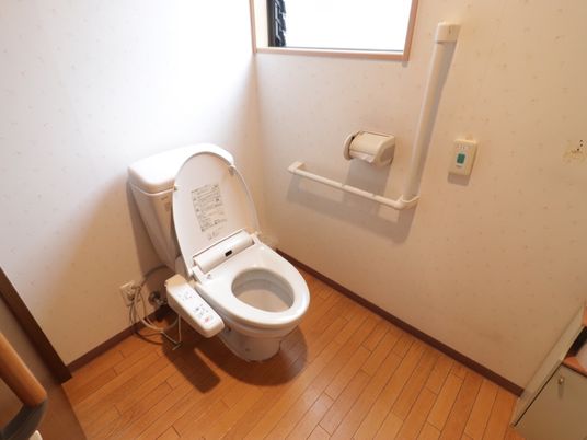 バリアフリートイレ