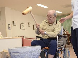 車椅子の利用者がもちいぬた