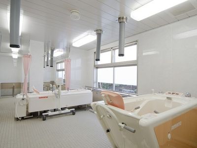 清潔な浴室設備