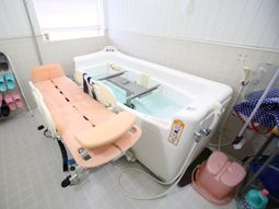 清潔な浴室設備