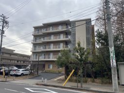 車椅子対応の出入口