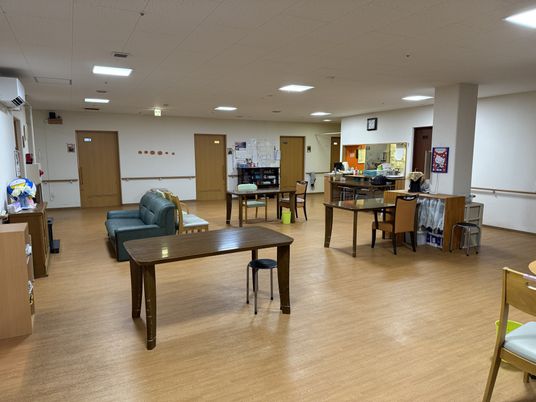 ホール