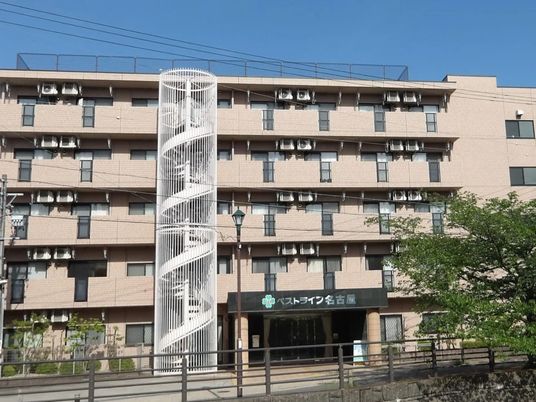 外観の建物正面  