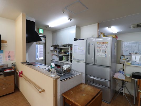 清潔なキッチンの様子