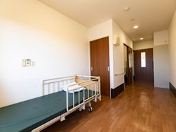 明るく清潔な居室