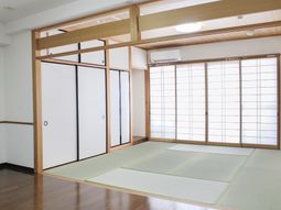明るい和室の空間