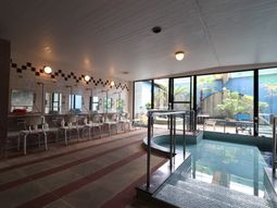 明るい浴室の様子