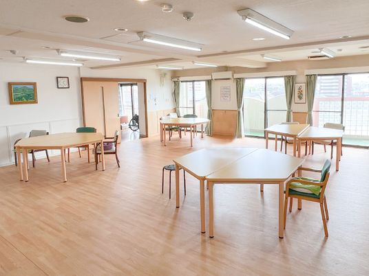 多目的に使える広々とした部屋