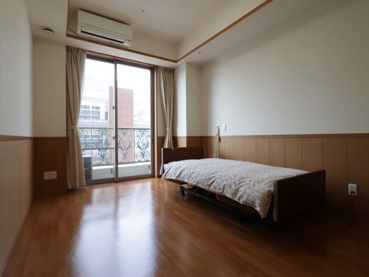  清潔な居室の一角 