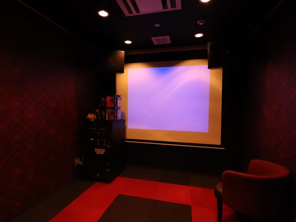 暗い映画鑑賞室