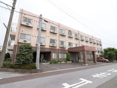 建物外観の正面ビュー