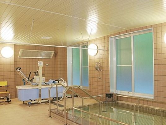 バリアフリーの浴室設備