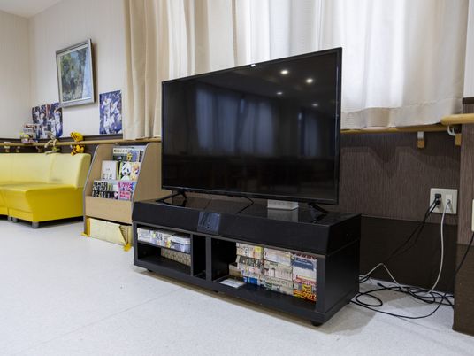 座りながら寛げるテレビ