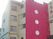 色鮮やかな建物外観