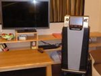 テレビとカラオケのある部屋