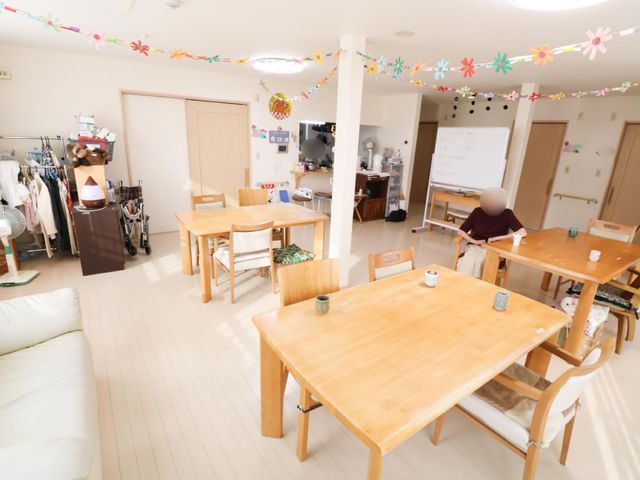 明るい共有スペースの居心地