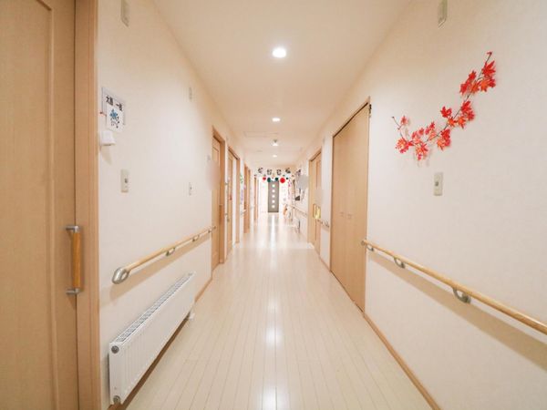 廊下に飾り付け