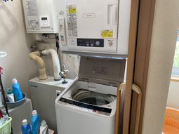 洗濯機が置かれた空間