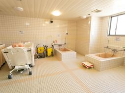 清潔な浴室設備